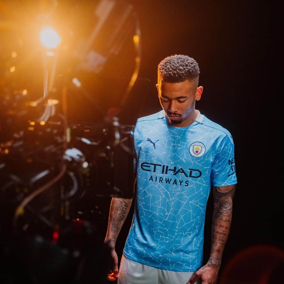 マンチェスター・シティFCさんのインスタグラム写真 - (マンチェスター・シティFCInstagram)「New home kit debut incoming at Wembley! 💎 #mancity #thisisourcity」7月19日 0時31分 - mancity