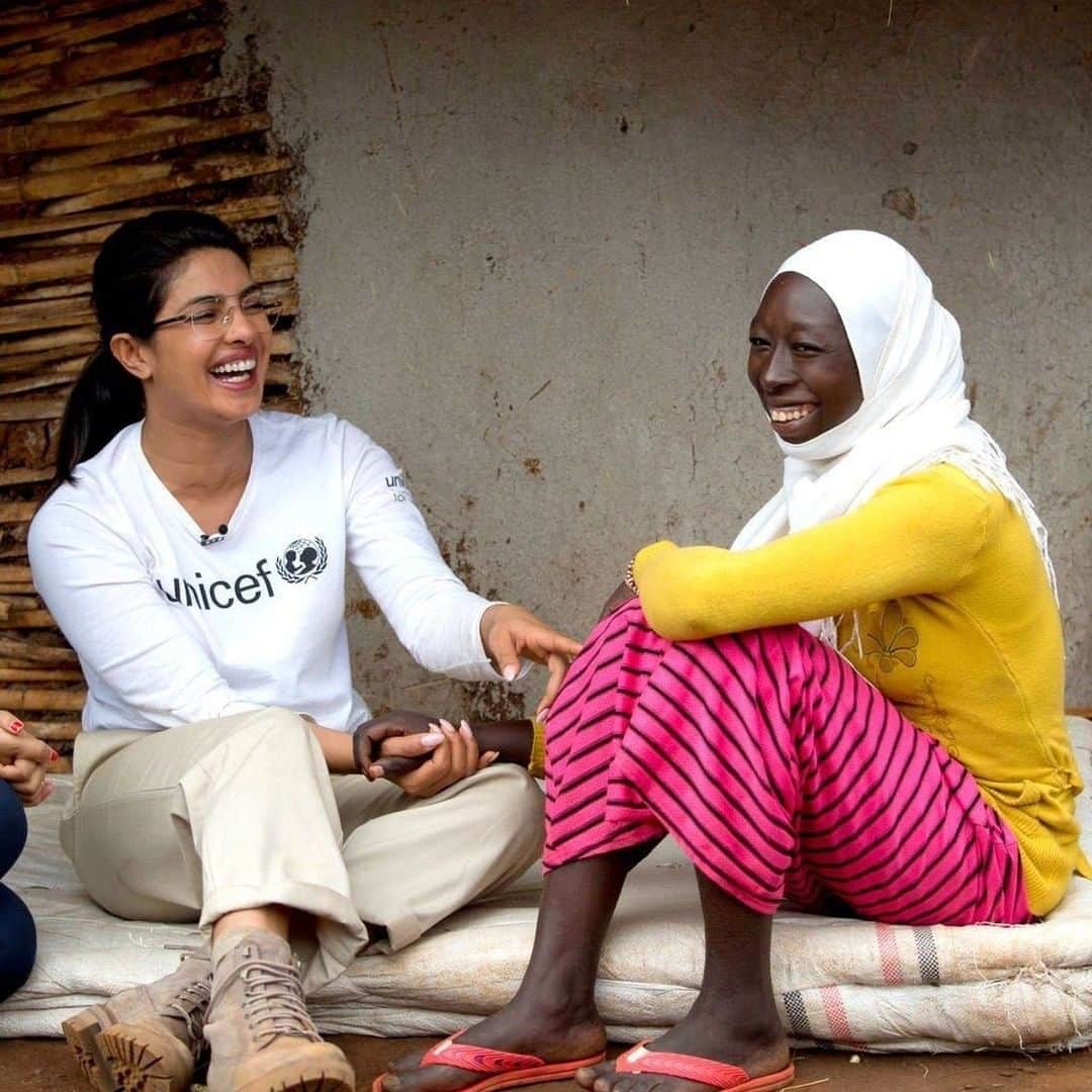 unicefさんのインスタグラム写真 - (unicefInstagram)「Happy birthday to our Goodwill Ambassador @priyankachopra! Thank you for supporting our work #ForEveryChild and encouraging children to chase their dreams. 💙  © UNICEF/Prinsloo, Sokol」7月19日 0時45分 - unicef
