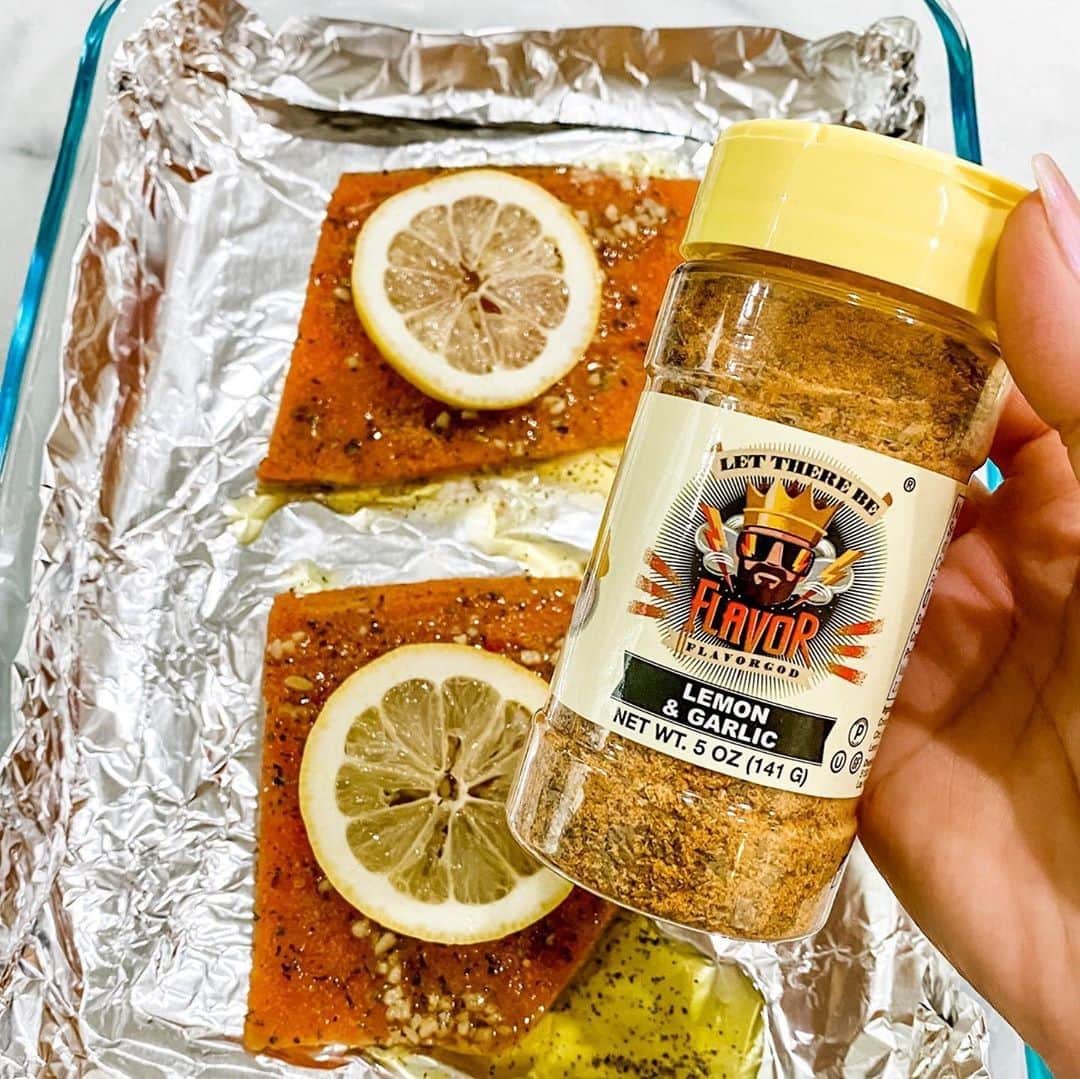 Flavorgod Seasoningsさんのインスタグラム写真 - (Flavorgod SeasoningsInstagram)「Flavor God Lemon & Garlic paired with fish is a perfect combo!⁠ -⁠ Add delicious flavors to your meals!⬇️⁠ Click link in the bio -> @flavorgod  www.flavorgod.com⁠ -⁠ Flavor God Seasonings are:⁠ 💥ZERO CALORIES PER SERVING⁠ 🌿Made Fresh⁠ 🌱GLUTEN FREE⁠ 🔥KETO FRIENDLY⁠ 🥑PALEO FRIENDLY⁠ ☀️KOSHER⁠ 🌊Low salt⁠ ⚡️NO MSG⁠ 🚫NO SOY⁠ 🥛DAIRY FREE *except Ranch ⏰Shelf life is 24 months⁠ -⁠ Photo by: @foodandmartinis⁠ -⁠ #food #foodie #flavorgod #seasonings #glutenfree #mealprep #seasonings #breakfast #lunch #dinner #yummy #delicious #foodporn⁠」7月19日 1時01分 - flavorgod