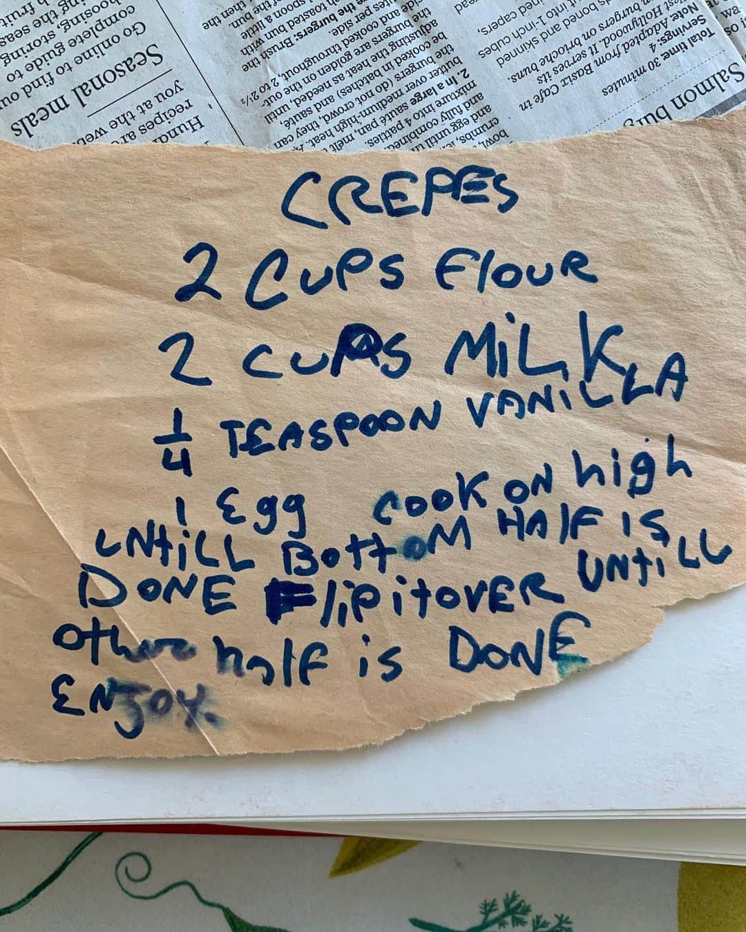 ズーイー・デシャネルさんのインスタグラム写真 - (ズーイー・デシャネルInstagram)「Found this crepe recipe that I wrote down when I was about 9! 😂 It was my best friend's @sarahmayb dad's recipe and I remember it was so good. It inspires me to make my plant-based crepes this weekend! What are you cooking this weekend?」7月19日 1時05分 - zooeydeschanel