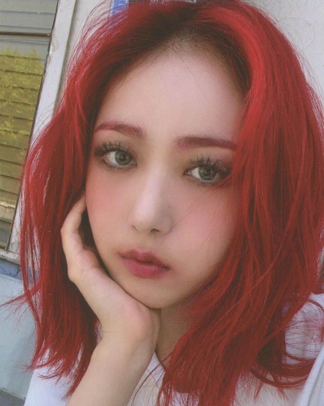 シンビさんのインスタグラム写真 - (シンビInstagram)「[SCAN] G-Friend "回:Song of the Sirens" Album Photocards cre; owner」7月19日 2時46分 - sinb_gfriend