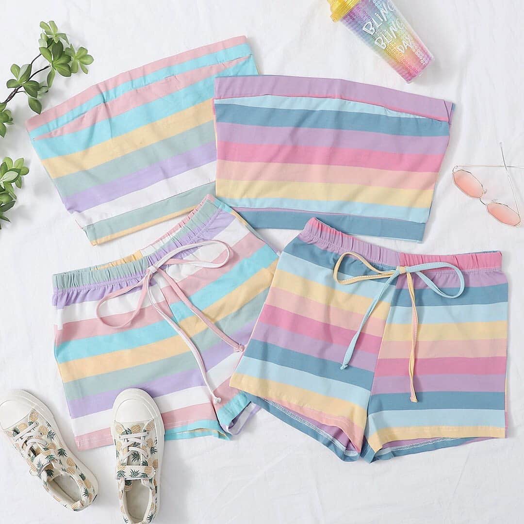 SHEINさんのインスタグラム写真 - (SHEINInstagram)「All about the stripes 🌟⁠  Shop Item #: 1252173、1093794  #SHEIN #SHEINgals #SHEINstyle #SHEINss2020 #SHEINsummer」7月19日 3時15分 - sheinofficial