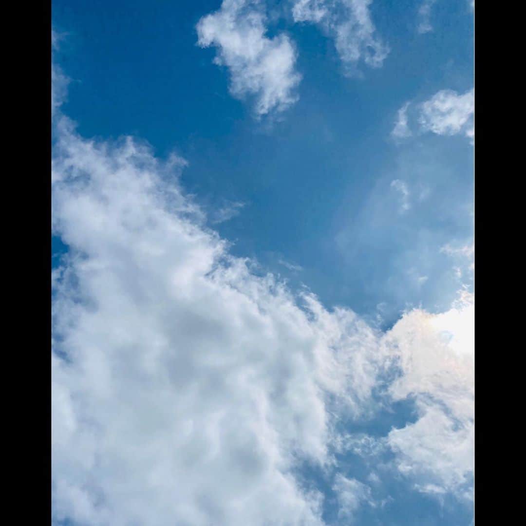 木村拓哉さんのインスタグラム写真 - (木村拓哉Instagram)「﻿ ﻿ 「久々のこの空の色✨﻿ ﻿ やっぱり、晴れた空は気持ちを高めてくれる気がします‼︎」﻿ ﻿ STAY SAFE‼︎﻿ ﻿ 拓哉﻿ #木村拓哉#TakuyaKimura」7月19日 14時06分 - takuya.kimura_tak