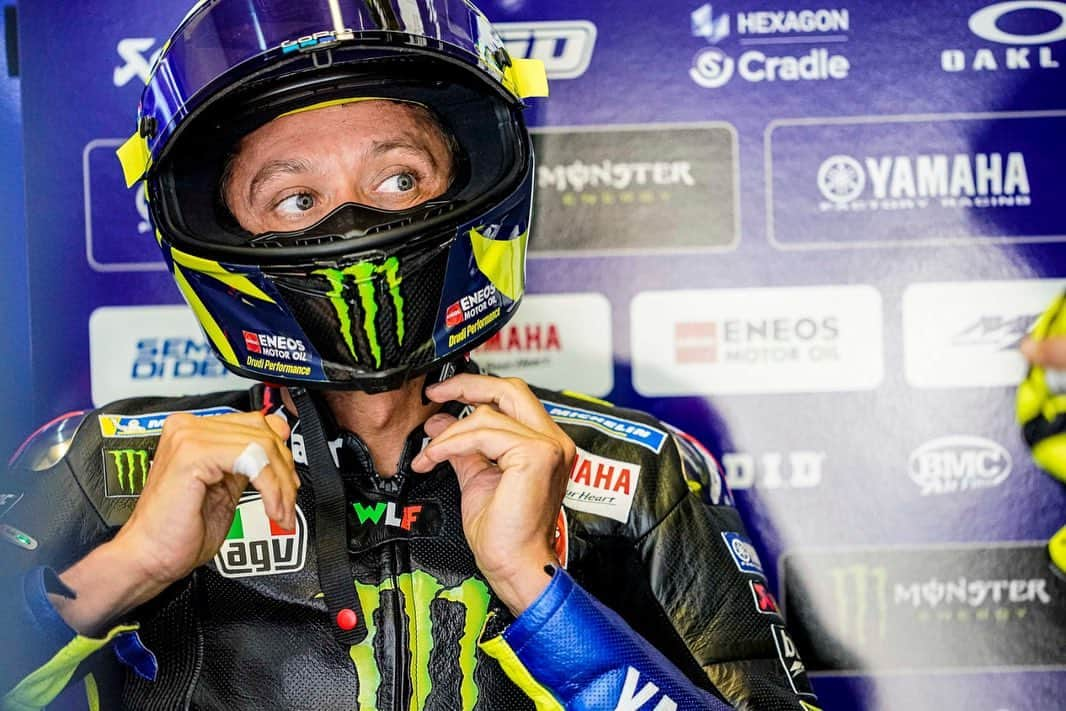 バレンティーノ・ロッシさんのインスタグラム写真 - (バレンティーノ・ロッシInstagram)「Circuito de Jerez,Spain Saturday,official practice  📸 @falex79 @gigisoldano」7月19日 6時11分 - valeyellow46