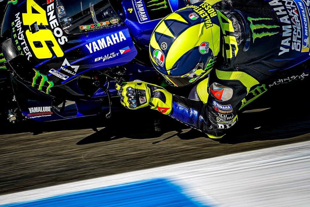 バレンティーノ・ロッシのインスタグラム：「Circuito de Jerez,Spain Saturday,official practice  📸 @falex79 @gigisoldano」