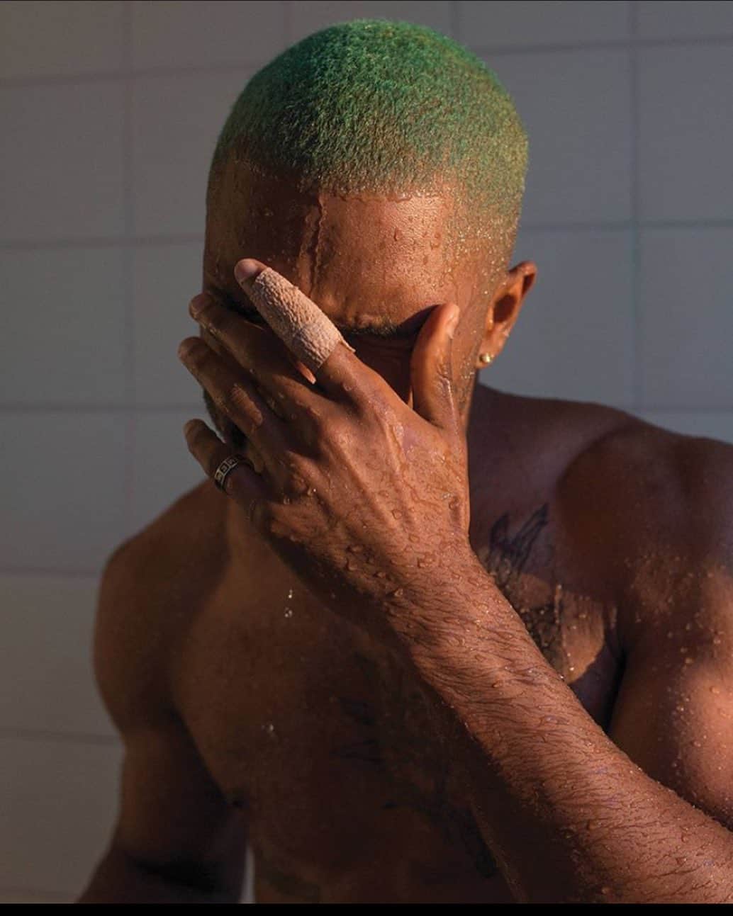 leslie & dani & harriのインスタグラム：「@blonded by Wolfgang tillmans」