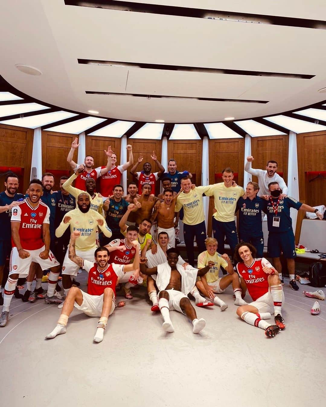 アーセナルFCさんのインスタグラム写真 - (アーセナルFCInstagram)「This team 🥰⠀ ⠀ #arsenal #afc #coyg #gunners #emiratesfacup」7月19日 9時10分 - arsenal