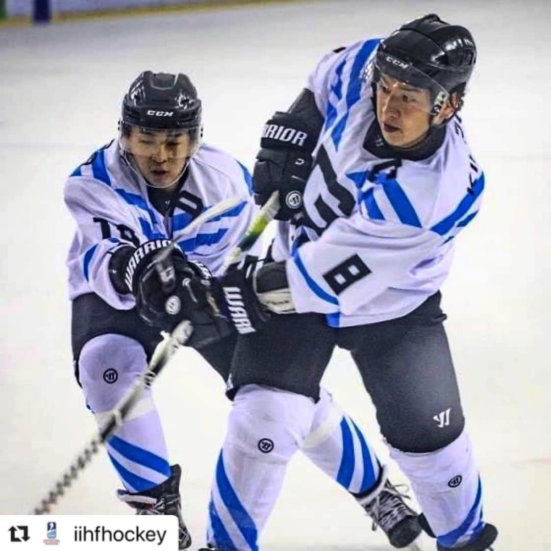 菊池沙都のインスタグラム：「🏒🏒🏒 国際アイスホッケー連盟のHPやSNSで 兄の所属しているチームが特集されていて さらに写真が兄だと妹としては感動しちゃう🥺👏✨ Not to brag but this is my brother !! I’m so proud of you 🥺👏✨ . . . #Repost @iihfhockey ・・・ Japanese club hockey returns to the Greater Tokyo Area, as the Yokohama Grits are set to become the eighth team to join the Asia League! @yokohama_grits」