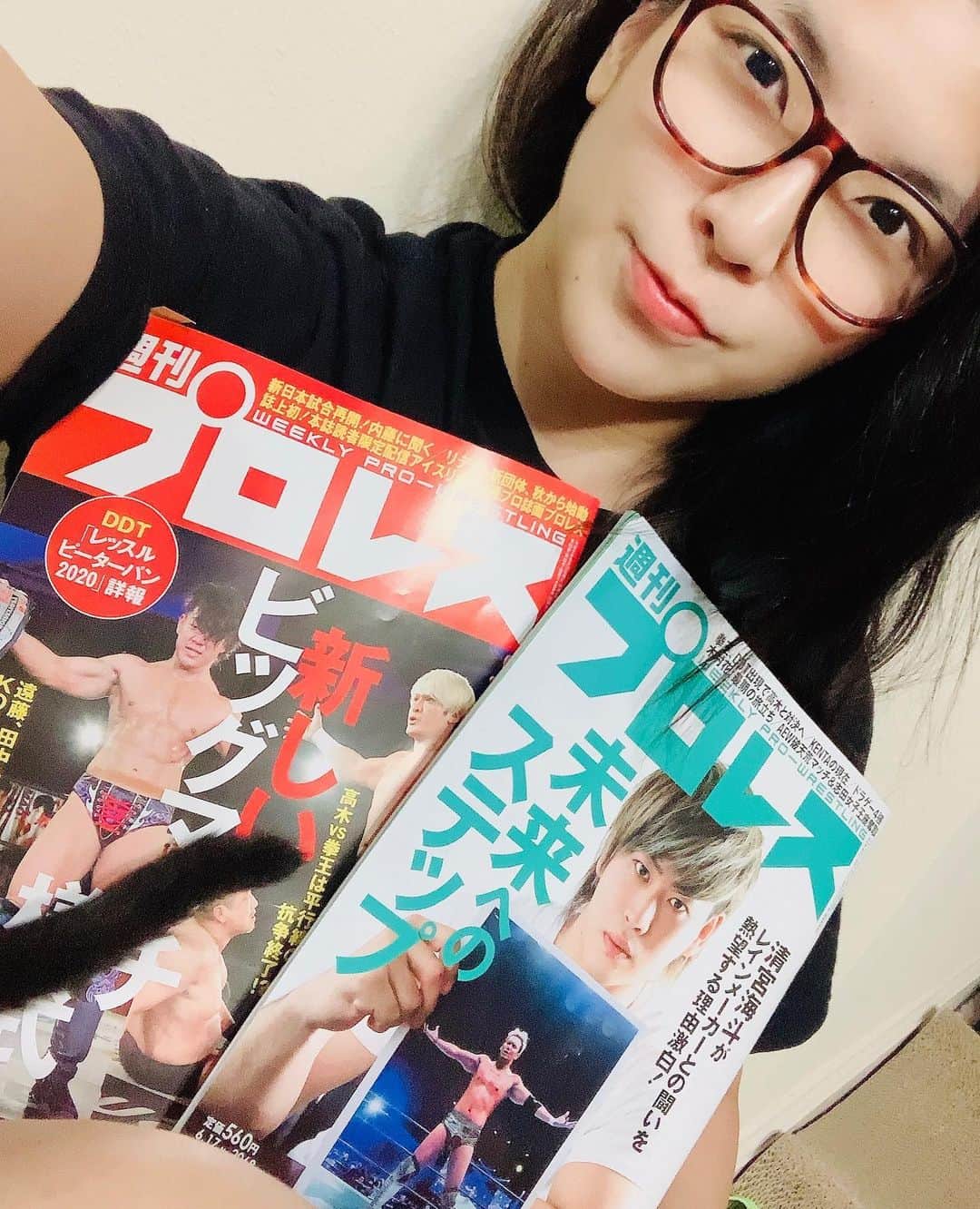 のインスタグラム：「なんと週刊プロレスが届きました！ アメリカまで！！！ベルト奪取の記事と、インタビューの記事です😊 嬉しい✨ありがとうございますー！！ Woow!! I received “Weekly Pro -wrestling” magazines from Japan! My interview and the article of the title match against Nyla! #週刊プロレス #週プロ #prowrestling #prowrestler #aew #hikarushida」