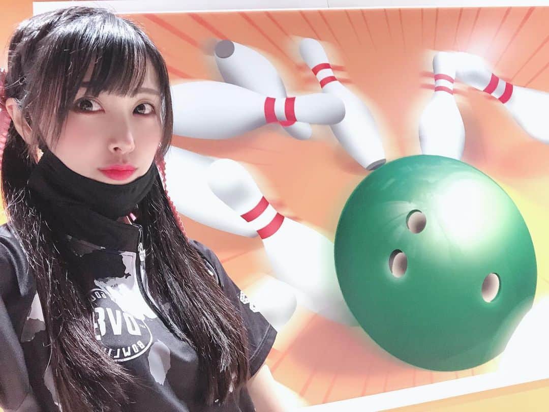 のインスタグラム：「おはくま🐻 . . #おはよう #gm #goodmorning #おはくま #日々の出会いに感謝 #バクステ外神田一丁目 #熊本美和 #アイドル #idol #일본 #아이돌 #アイドルボウラー #Pリーガー #プロボウラーになりたい #japanesegirl #followme #kawaii #makeup #beauty #黒髪 #ボウリング #bowling #볼링 #🎳 #愛知県 #オレンジボウル #フォトスポット #ツインテール #ユニフォーム #すきぴ」