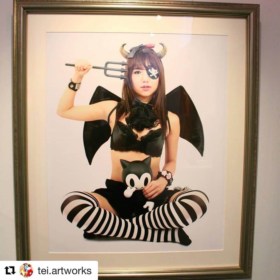 Julie Wataiさんのインスタグラム写真 - (Julie WataiInstagram)「#Repost @tei.artworks with @get_repost ・・・ "Devil's sweet smile" @pixie 11 May 2007 - 3 Jun 2007 Taipei/Taiwan  #art #artist #tei #exhibition #comicstyle #taipei #pixie #devil #julie #photo #painting #figure」7月19日 11時44分 - juliewatai