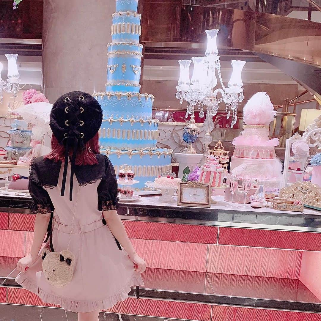 桜咲姫奈さんのインスタグラム写真 - (桜咲姫奈Instagram)「りさめろと･･🎀 くまたん🧸わんぴで ふたごちゃん₍ᐢ｡•༝•｡ᐢ₎💕 ポッケついてるから スマホとかも入れれるし 便利ちゃんなの💗💗💗 ･ #princessmelody #プリメロ #marscoordinate #お洒落さんと繋がりたい #お洒落好きな人と繋がりたい #お洒落好き#今日のコーデ #プリメロコーデ #マーズコーデ #楽チンコーデ #プチプラコーデ #リンクコーデ #量産型 #好きな物着たい #ヒルトン東京  #スイーツビュッフェ  #マリーアントワネット」7月19日 11時44分 - himena_ousaki