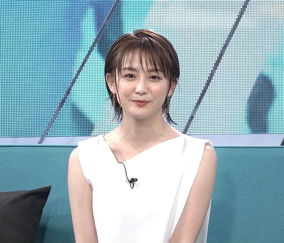 のインスタグラム：「#宮司愛海 アナ♪  #女子アナ  #アナウンサー #フジテレビ #美人 #美女 #可愛い #かわいい #カワイイ #女優 #モデル #アイドル  #髪型 #ファッション #cute #kawaii #asian #asiangirls #japan #japanese #japanesegirl #model #hairstyle #fashion #followme #フォロー #フォロー大歓迎 #フォローミー #いいね #얼짱」