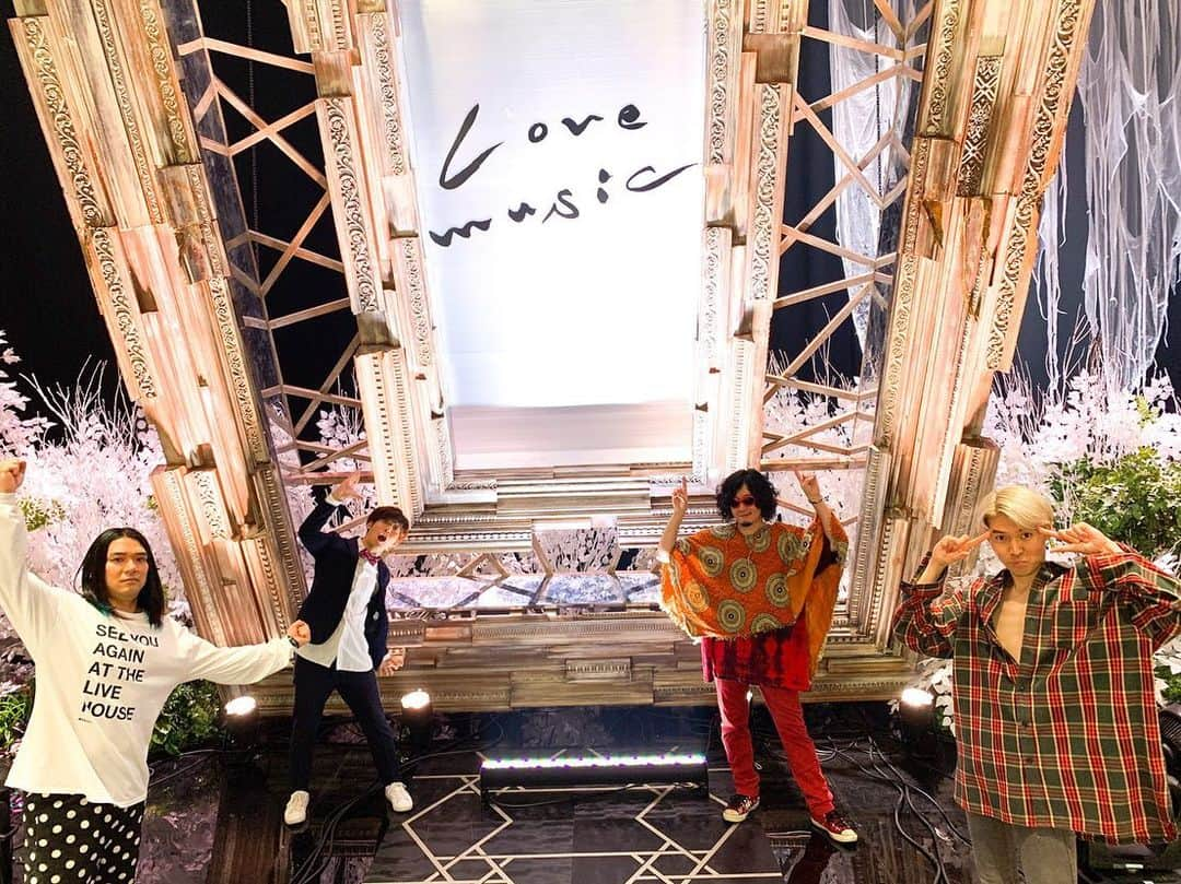 フジテレビ「Love music」のインスタグラム