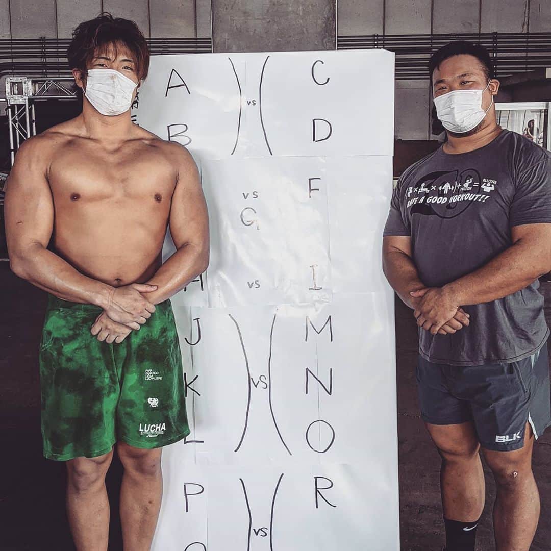 竹下幸之介のインスタグラム：「お兄さんマスクいがんでますよ。 入学式スタイル。  #ddtpro #ALLOUT #飯野雄貴 #wrestling #workout #muscle #training #motivation #ファッション #boys #プロレス」