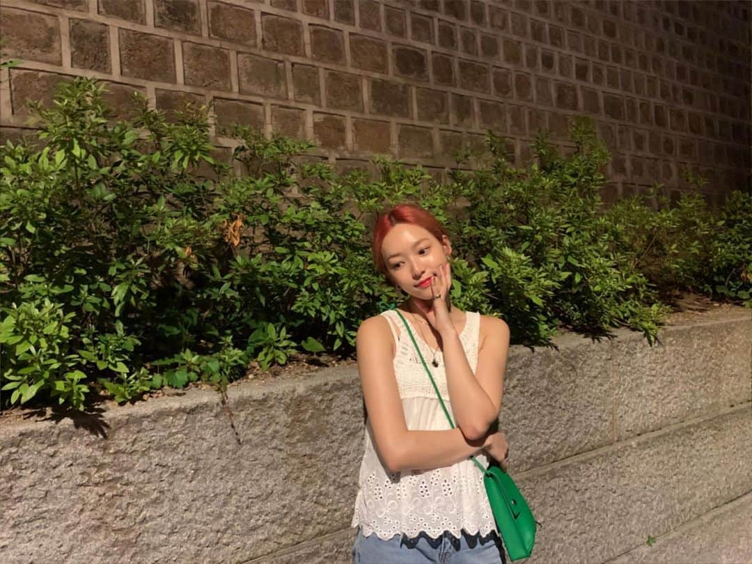 のインスタグラム：「🥱🥱」