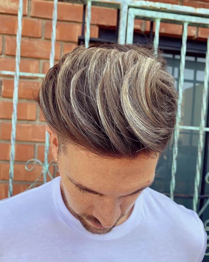 のインスタグラム：「Tag someone who would look good with this hairstyle! Haircut done @byTommyStyle ✂️ #StylebyTommy. Dm for Hair Appointment @byTommyStyle📍Los Angels🌴. Model @xemasuarez  _ Want to be feature here ?  👉 be sure Follow & Tag us on your photos @Style4Guys / @MenStreetPost」
