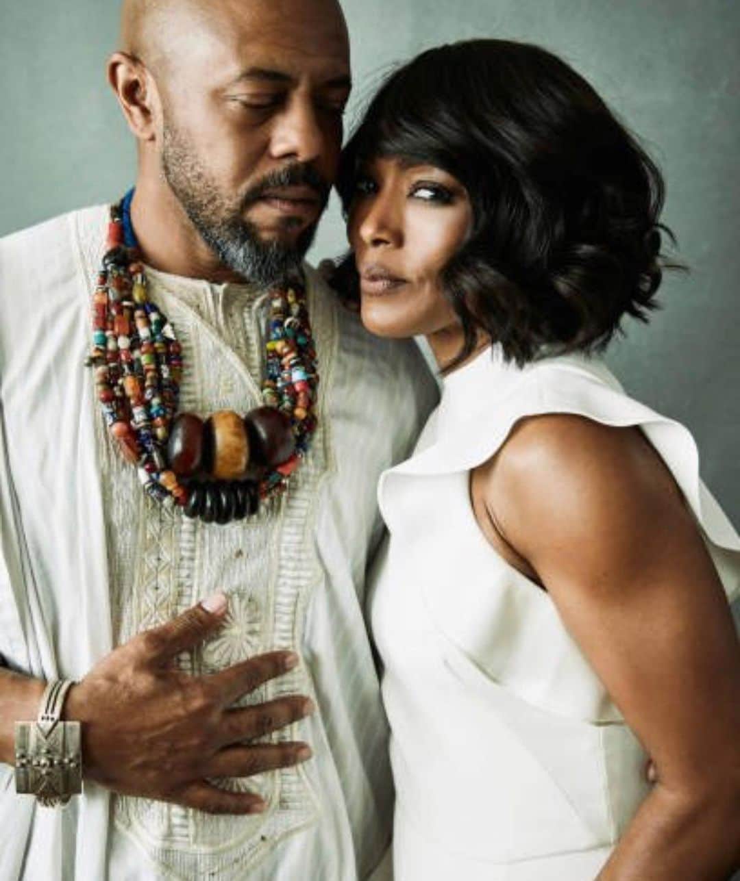 ロックモンド・ダンバーのインスタグラム：「Happy Birthday to the one and only QUEEN @im.angelabassett #💪🏾❤️👍🏾 #happybirthday #allhailthequeen #royalty」