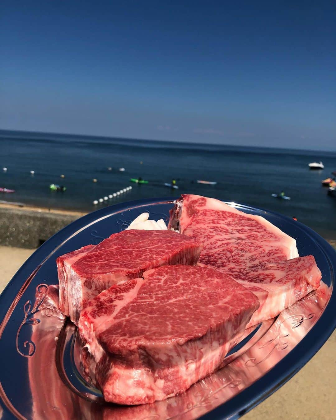 たむらけんじさんのインスタグラム写真 - (たむらけんじInstagram)「大好きな場所❤️淡路島❤️  ほんまに何もかもが最高です。 また、今日から頑張れる！！  皆さん今日も踏ん張りましょう！  俺たちは強いんやで！！  #たむけん #コロナに負けるな #海月館 #シーアイガ海月」8月17日 9時12分 - tamuradojou