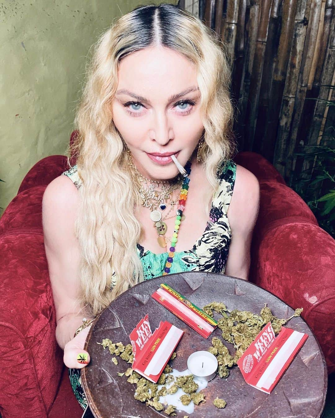 マドンナさんのインスタグラム写真 - (マドンナInstagram)「Welcome to Jamaica..........🇯🇲🇯🇲🇯🇲💛 #birthday #leo  @ahla_malik」8月17日 11時48分 - madonna