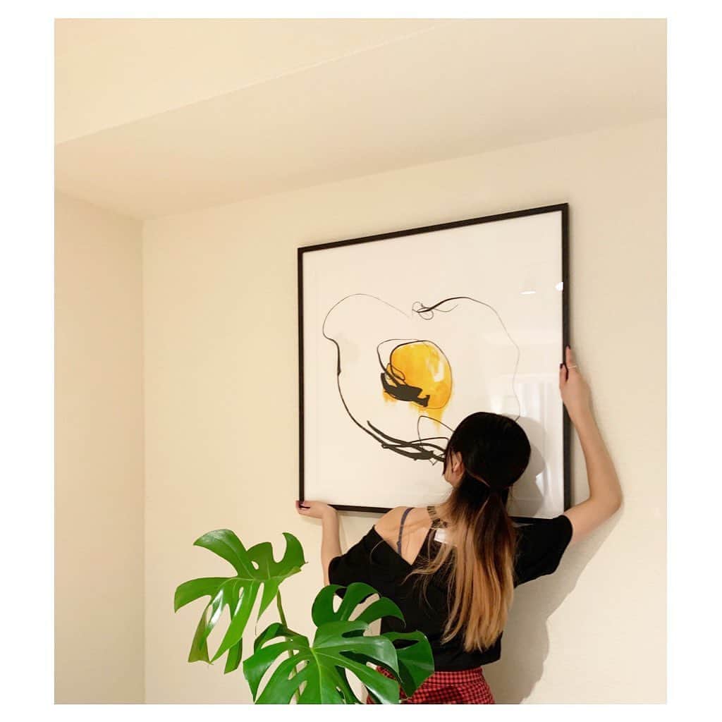 中林美和さんのインスタグラム写真 - (中林美和Instagram)「待ちに待った @dunkwell.tokyo の初めてのアートが 私の元に届きました。 目にしたときからその作品に惹きつけられて、 どちらなんて選べなくて、 その場で即購入させてもらった2つの作品。 きゃーーーー嬉しいっ！！！！ どこに飾ろうか模索中です♡  #dunkwell#art#egg 🍳 #piano 🎹 #aditionno1#ダンクウェル」8月17日 12時25分 - miwanakabayashi