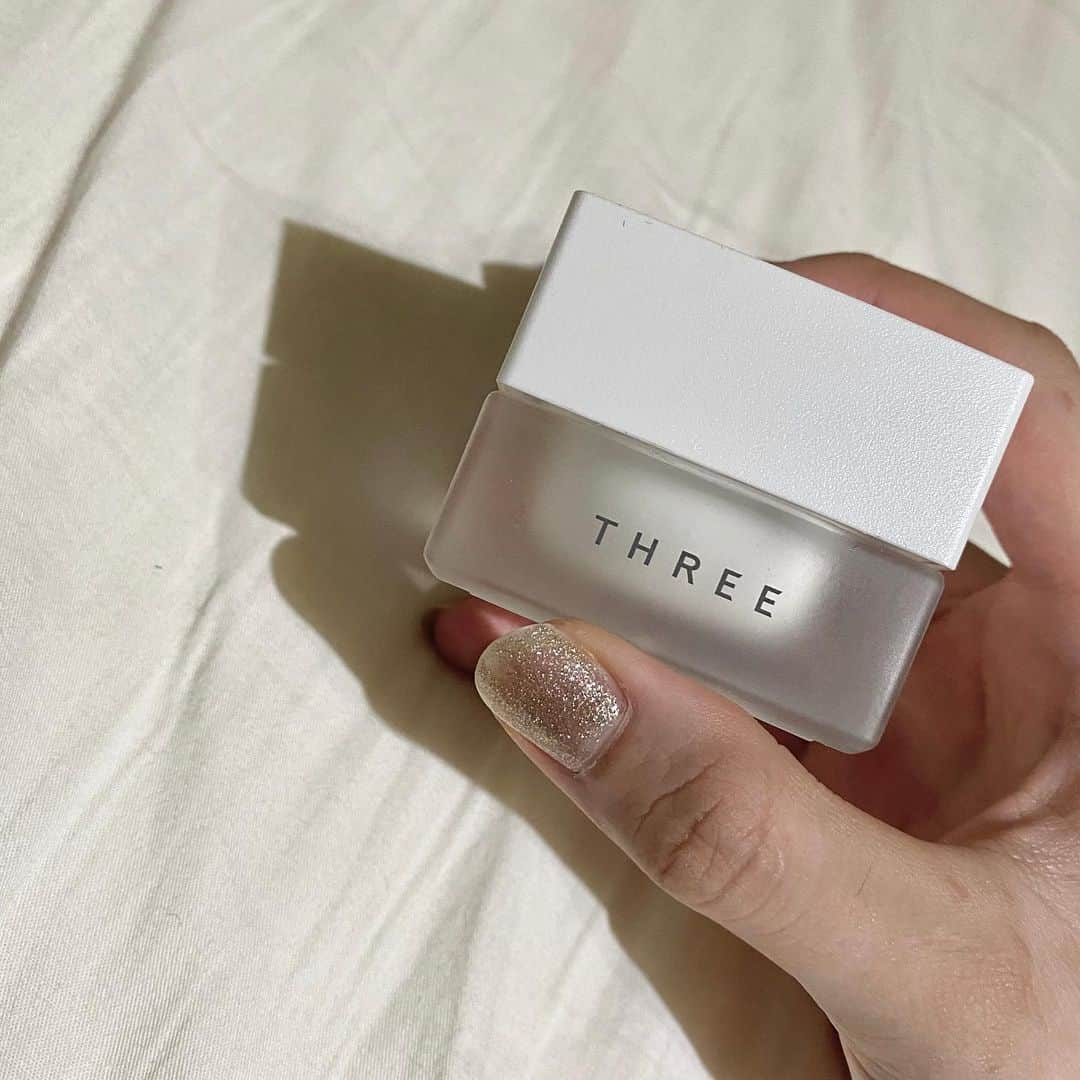 川本莉菜のインスタグラム：「THREE♡ . . . . . #three #cosmetics #skincare #ad」