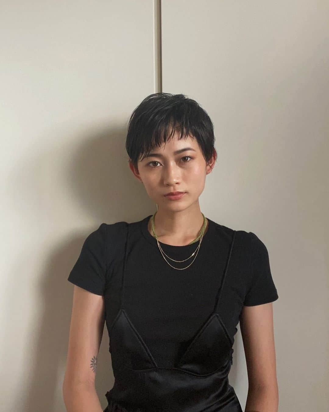 江井櫻子さんのインスタグラム写真 - (江井櫻子Instagram)「この度は前回の投稿にてthのタグ付けをsyuと間違えてしまい申し訳ございませんでした。  #髪切りました」8月17日 12時57分 - lespros_sakurako