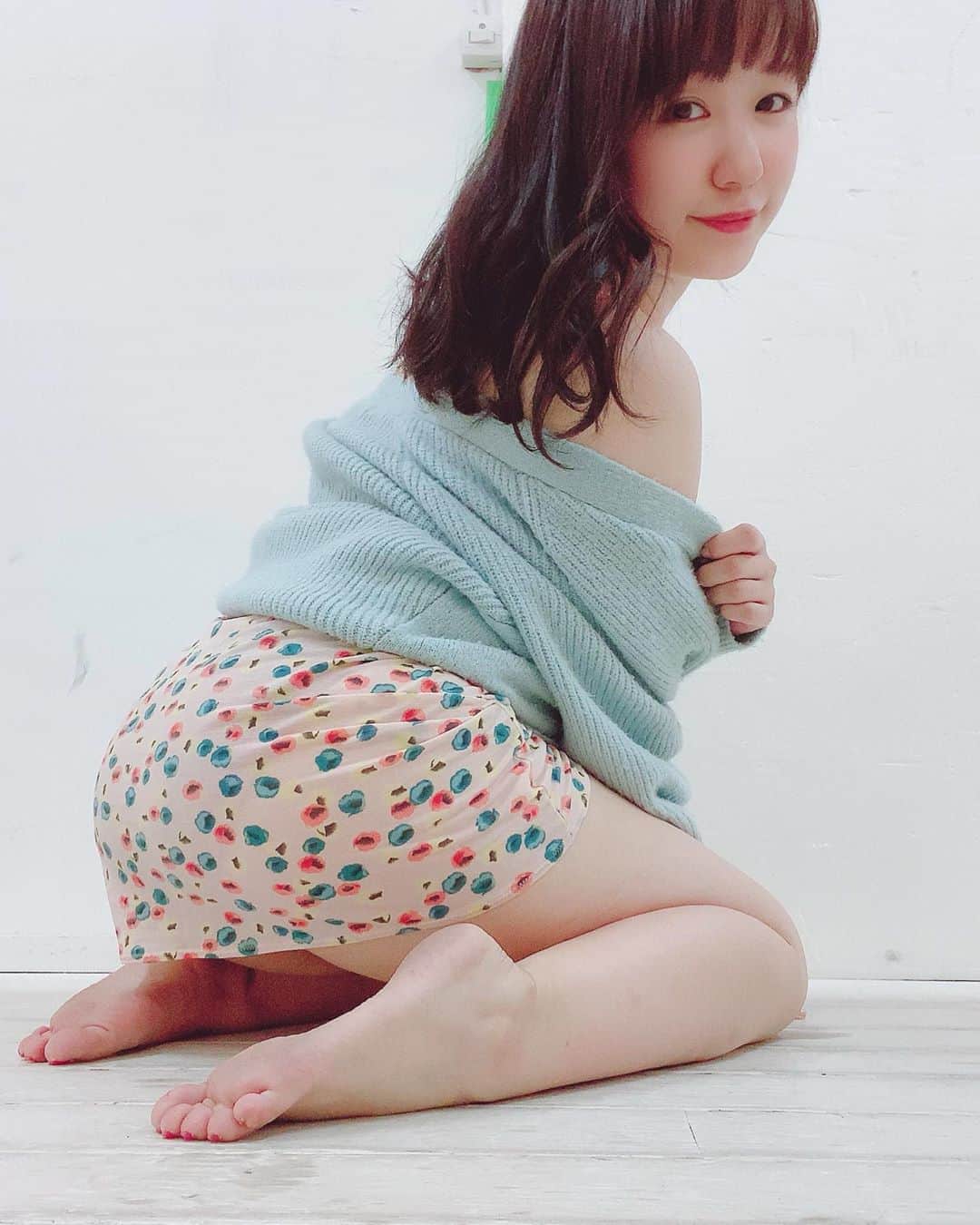 設楽エリカさんのインスタグラム写真 - (設楽エリカInstagram)「・・ 今日もあついなあ🌻 レッツ水分補給の時間だよ☺️☝️ ・ ・ ・ #おはセクシー2 #撮影会モデル#被写体#portrait#ポトレモデル#あざとい系女子#部屋着#ぽっちゃり女子#写真好きな人と繋がりたい#自撮り#japanesegirl#팔로우미#화보#섹시」8月17日 13時40分 - shidaraerika