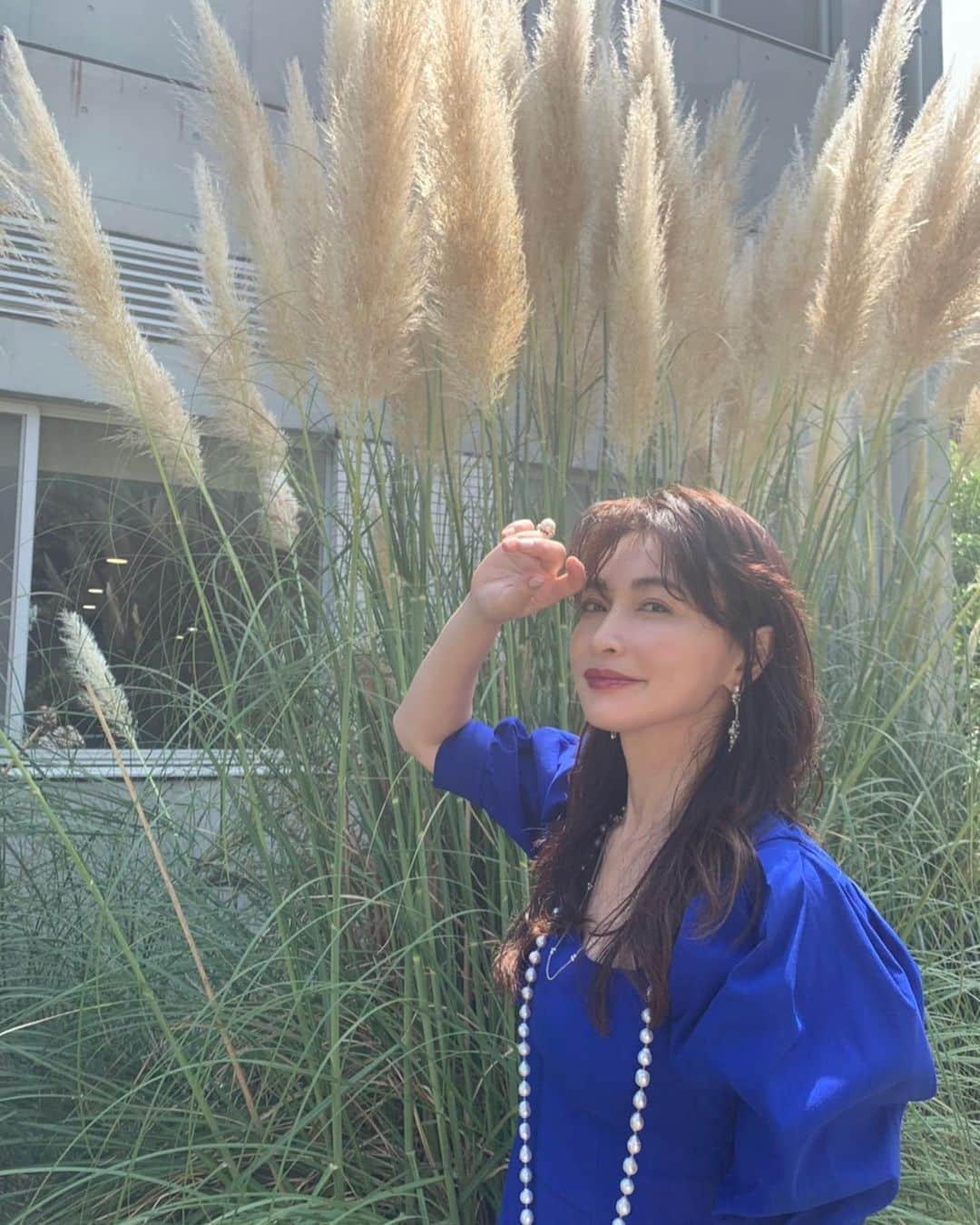 長谷川京子さんのインスタグラム写真 - (長谷川京子Instagram)「「真夏の少年」撮影中です🌾  昨日YouTubeでは、子供の行事ファッションの動画をupしました！ ストーリーズから飛べるので、是非見て下さい☺️ #真夏の少年 #youtube」8月17日 15時00分 - kyoko.hasegawa.722