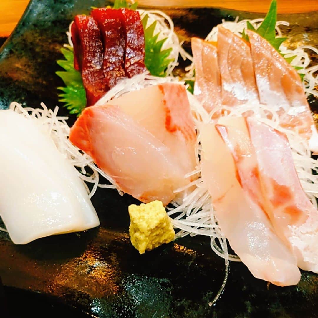 吉岡奈々子さんのインスタグラム写真 - (吉岡奈々子Instagram)「いつかの・・・ #ランチ #lunch #お刺身定食」8月17日 15時43分 - nanakoyoshioka