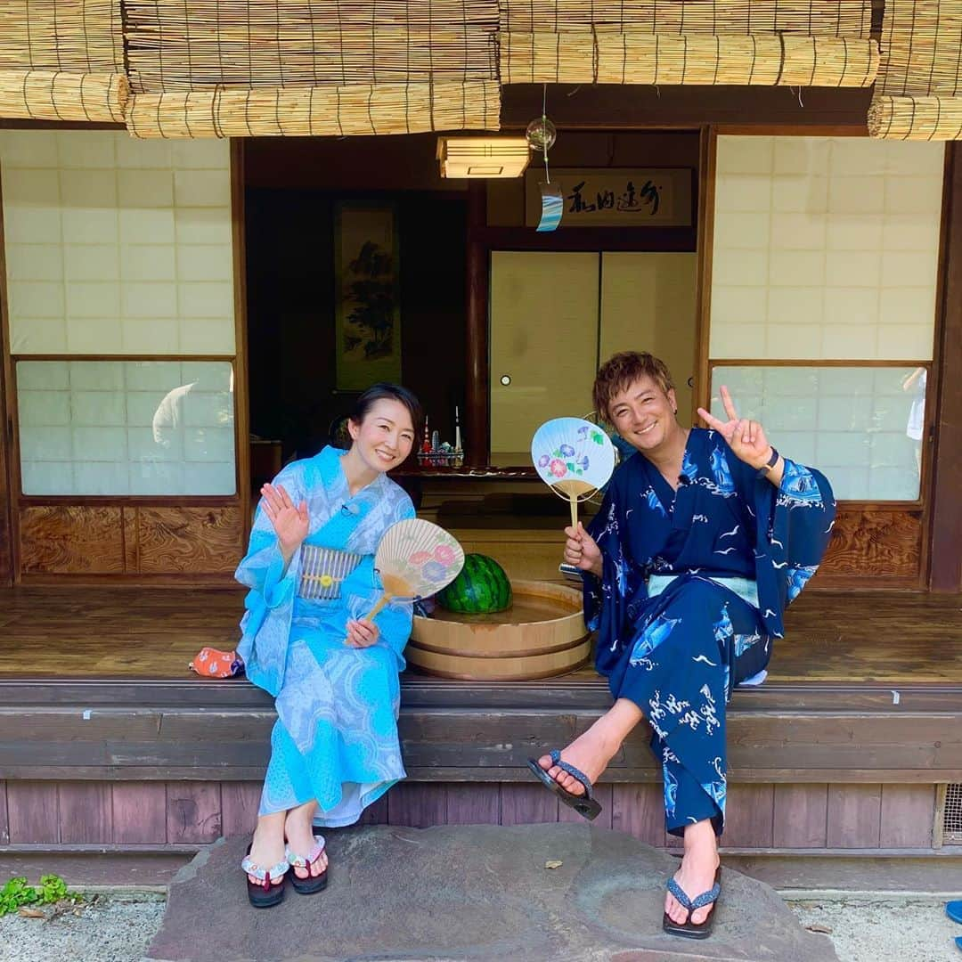 上地雄輔さんのインスタグラム写真 - (上地雄輔Instagram)「狩野ちゃんは元気でcuteで優しいね😄 #狩野恵里　アナ #夏感#浴衣」8月17日 15時58分 - usk_kmj