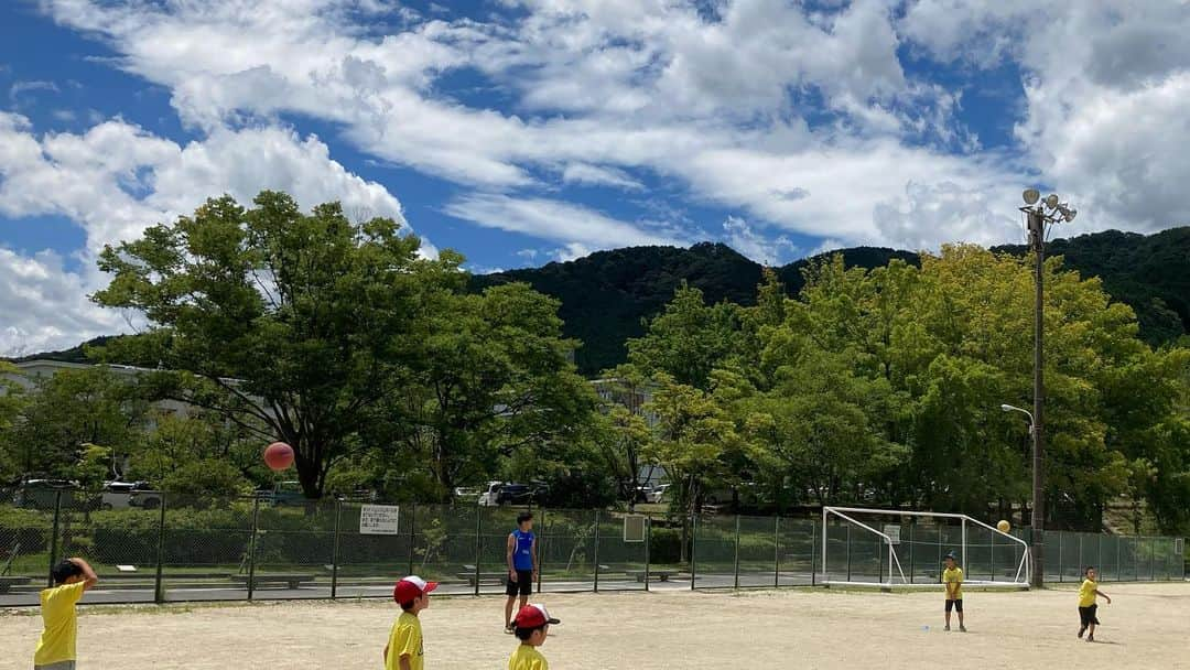 我孫子智美さんのインスタグラム写真 - (我孫子智美Instagram)「2020.08.09-10  スポキャン2020無事に終了。  カヌー体験面白かった！！  あとは8/30の陸上イベントさえ乗り切れれば、、  #2日間とも暑すぎた #カヌー #新岡王子 #合宿頑張ってね #カヤック2人乗りのことを #K-2と表記するそうです #ちなみに私は漕いでない #前で座ってただけ #この場合はK-2と呼んでいいのでしょうか？」8月13日 18時54分 - tomomomiabiko