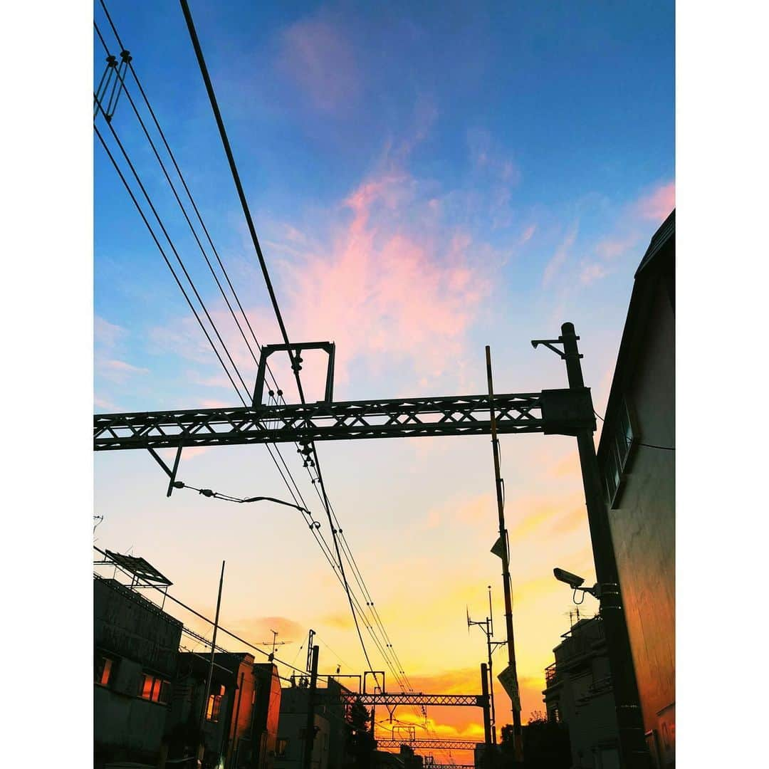 高島豪志さんのインスタグラム写真 - (高島豪志Instagram)「. 夏の夕方大好き！ この時間でも明るいって幸せ！❤️ #高島豪志 #夏の夕日が好き」8月13日 18時54分 - tsuyoshi_takashima_official