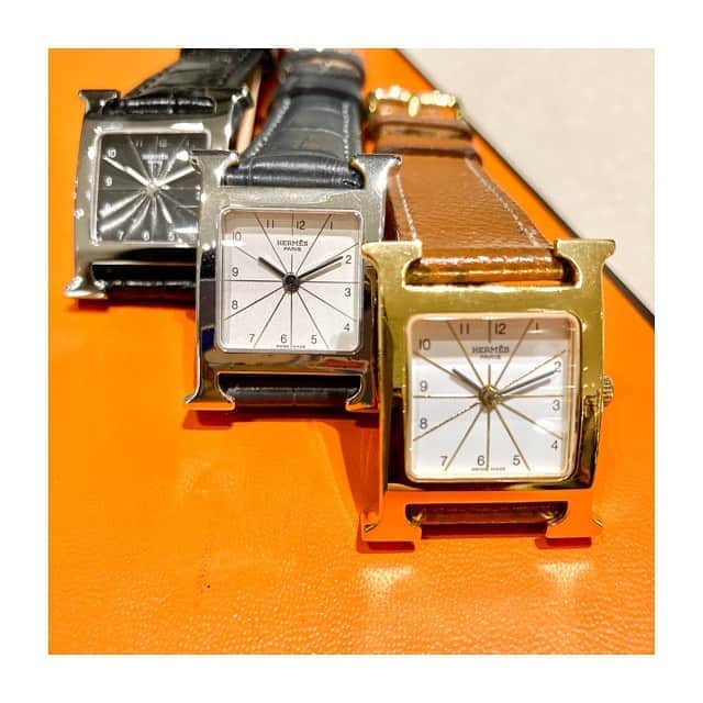 のインスタグラム：「-HIROB丸の内-﻿ ﻿ Vintage HERMES H watch ﻿ ご紹介致します！﻿ 右(gold):¥155,000+tax﻿ ↑こちらはエルメス純正の尾錠が付いています！﻿ 中央:¥155,000+tax﻿ 左:¥150,000+tax﻿ ﻿ 通信販売も対応しており、お電話でのご相談も受け付けています。﻿ 当面の間、通信販売の送料は無料となりますので、ご来店が難しい方でもお気軽にお問い合わせ下さい。﻿ ﻿ …お問い合わせ…﻿ 03-5224-8666﻿ ﻿ #hirob﻿ #hirobmarunouchi﻿ #baycrews﻿ #hermes﻿ #vintage﻿ #hwatch﻿ ﻿ #morellato﻿ #cassis﻿ ﻿ #モレラート﻿ #カシス﻿ ﻿ #ヒロブ﻿ #ヒロブ丸の内﻿ #ベイクルーズ﻿ #ヴィンテージエルメス﻿ #エイチウォッチ﻿ #自分へのご褒美﻿ #東京駅﻿」