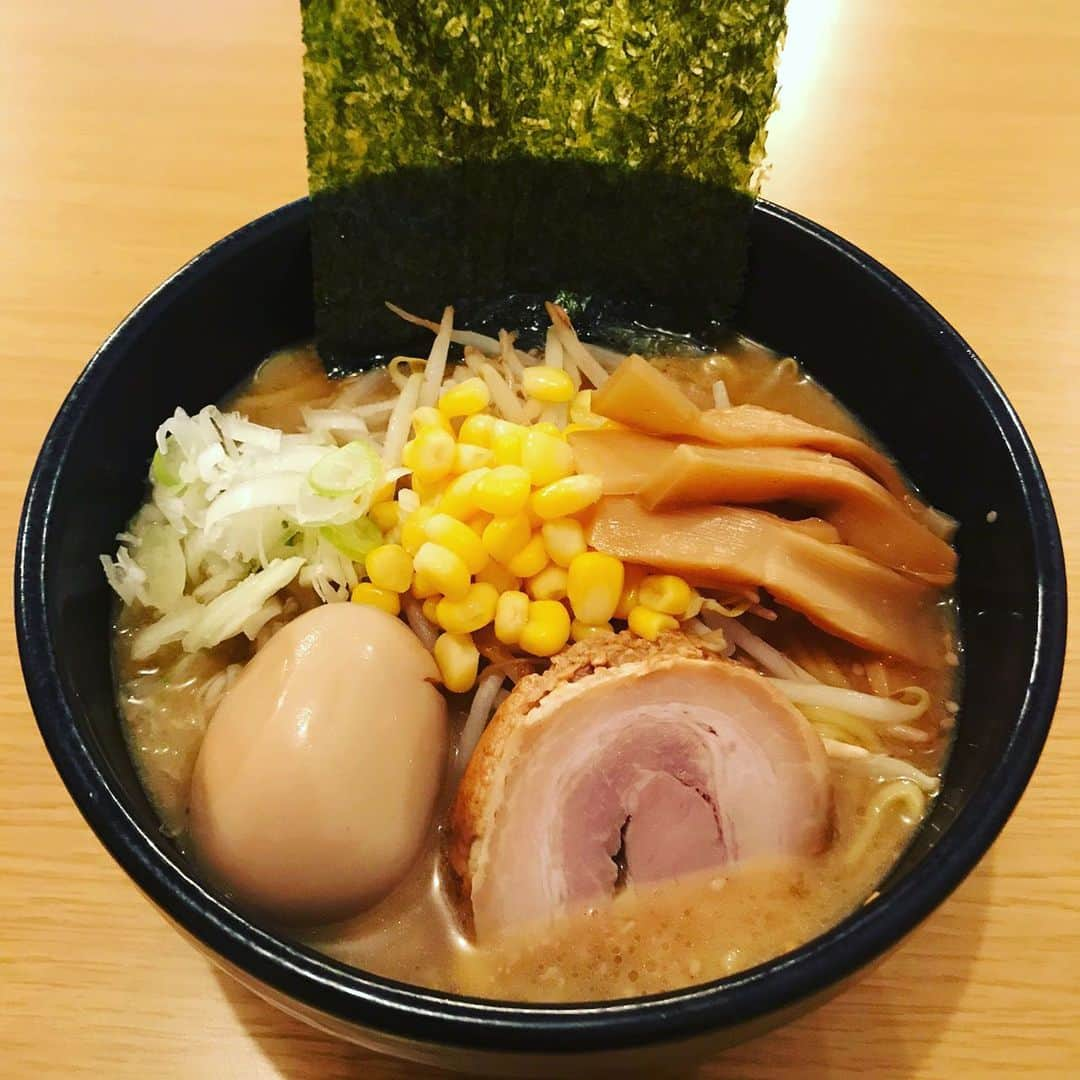 norimotoさんのインスタグラム写真 - (norimotoInstagram)「本日の賄い🍜  特製味噌ラーメン 只今女性に一番人気です。  宜しくお願い致します🍥 #食事 #食品 #ランチ #ディナー #料理 #卵 #野菜 #おいしい #プレート #レストラン #グルメ #健康的 #タマネギ #ニンジン #肉 #ボウル #新鮮 #米 #調理 #ダイエット #チキン #魚介類 #食べる #ソース #スープ #前菜 #特製味噌ラーメン #本日 #女性 #人気」8月13日 19時12分 - itadaki_noodle