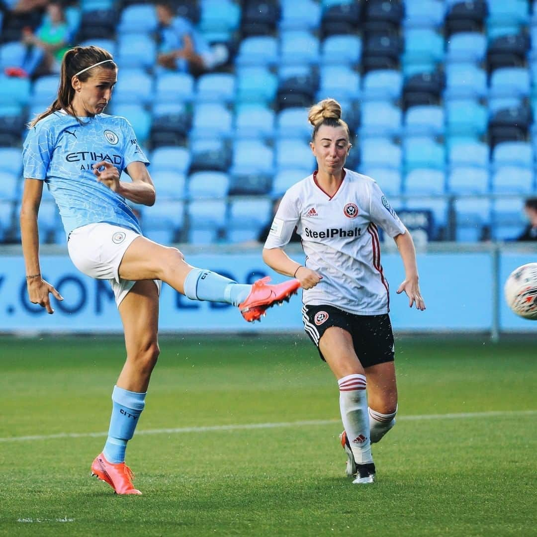 マンチェスター・シティFCさんのインスタグラム写真 - (マンチェスター・シティFCInstagram)「Preparations for the season continued yesterday with a 6-0 win against @sufc_women 🔥🔥 #mancity」8月13日 19時17分 - mancity