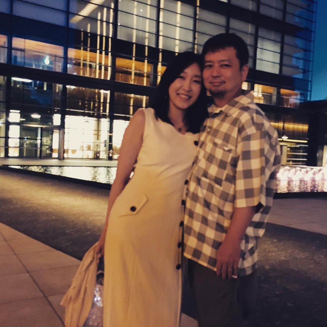 川江美奈子さんのインスタグラム写真 - (川江美奈子Instagram)「夏休み、都内で  #tachikawa #気づけば少ない夫婦の写真 #娘が撮ってくれた」8月13日 19時36分 - minakokawae