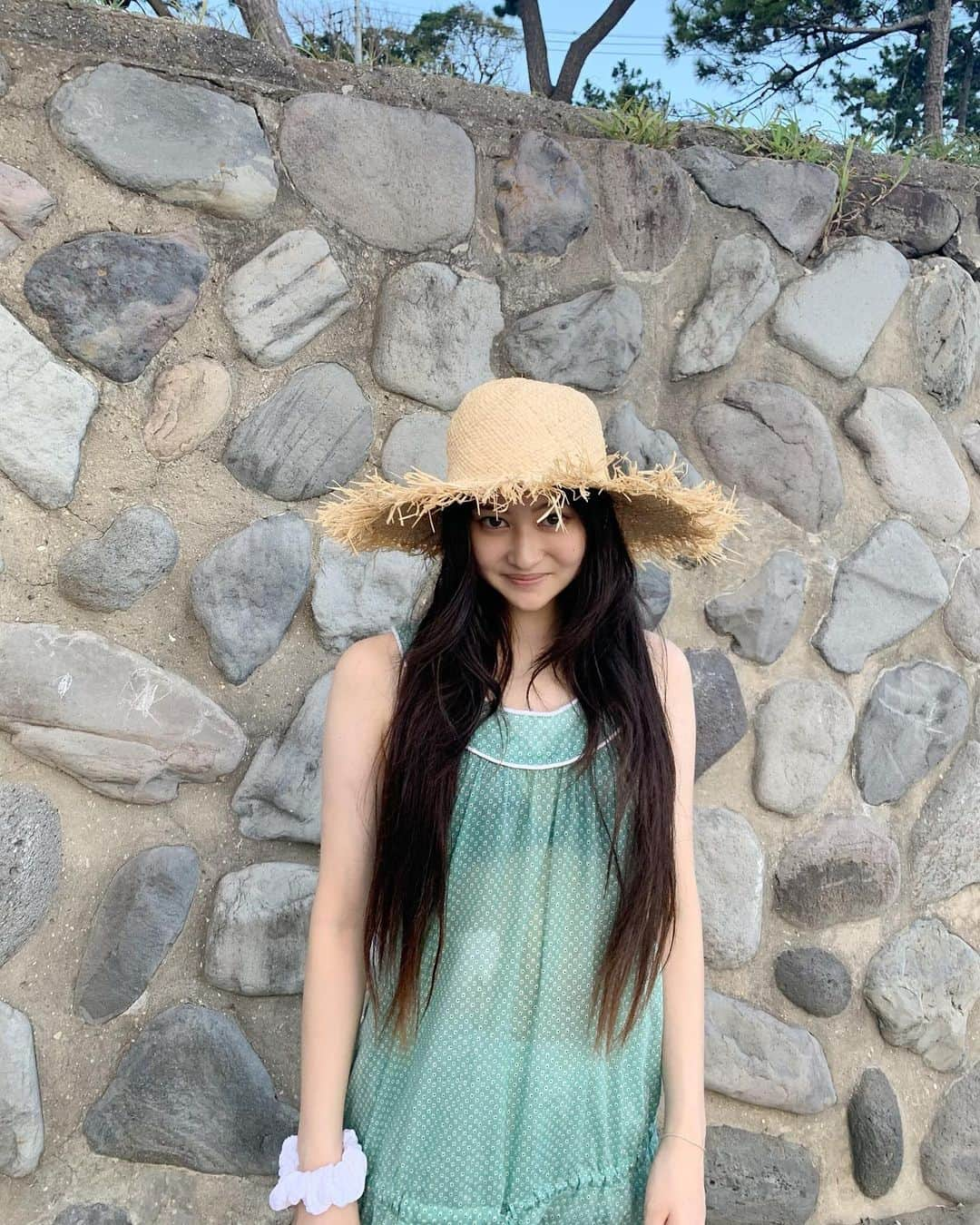 石丸乃晏さんのインスタグラム写真 - (石丸乃晏Instagram)「I was very refreshed by taking in the natural air in my body🥰🌿🧚🏻🐠⛵️💦 海はいつも通り美しく心地の良い風が吹いていていました。気分転換ができて良かった〜😌💕」8月13日 19時59分 - noan_ishimaru