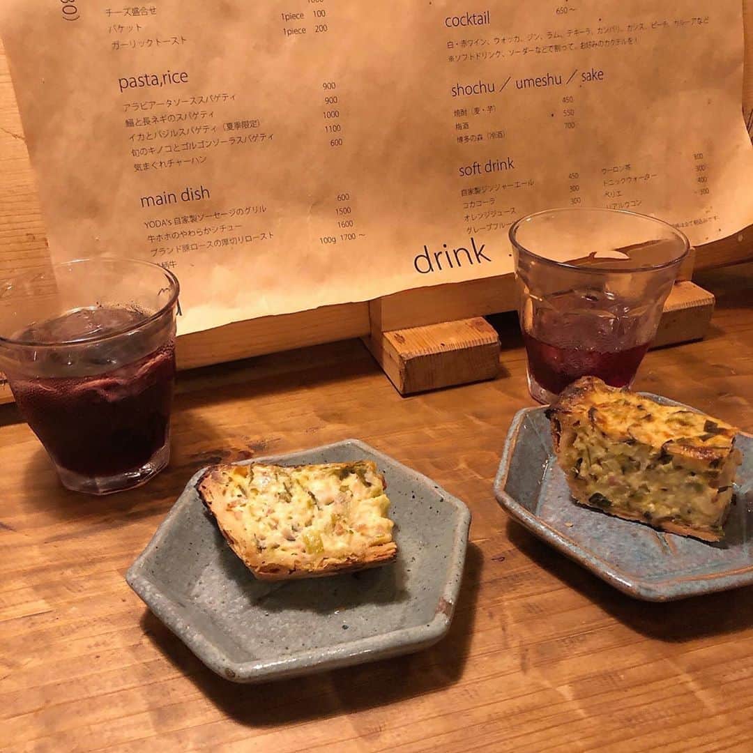 濱田杏奈さんのインスタグラム写真 - (濱田杏奈Instagram)「. ここの自家製ソーセージがずっと気になっててやっと ◎ やっぱり美味しくてポテトと合わせると本当最高 🍴✨ . 全部美味しくてコスパもよくて幸せな夜 〜〜 🥺💛 つぎはチャーハンを食べてみたい 絶対美味 。 . . #hamada_diary」8月13日 20時00分 - hamada_out