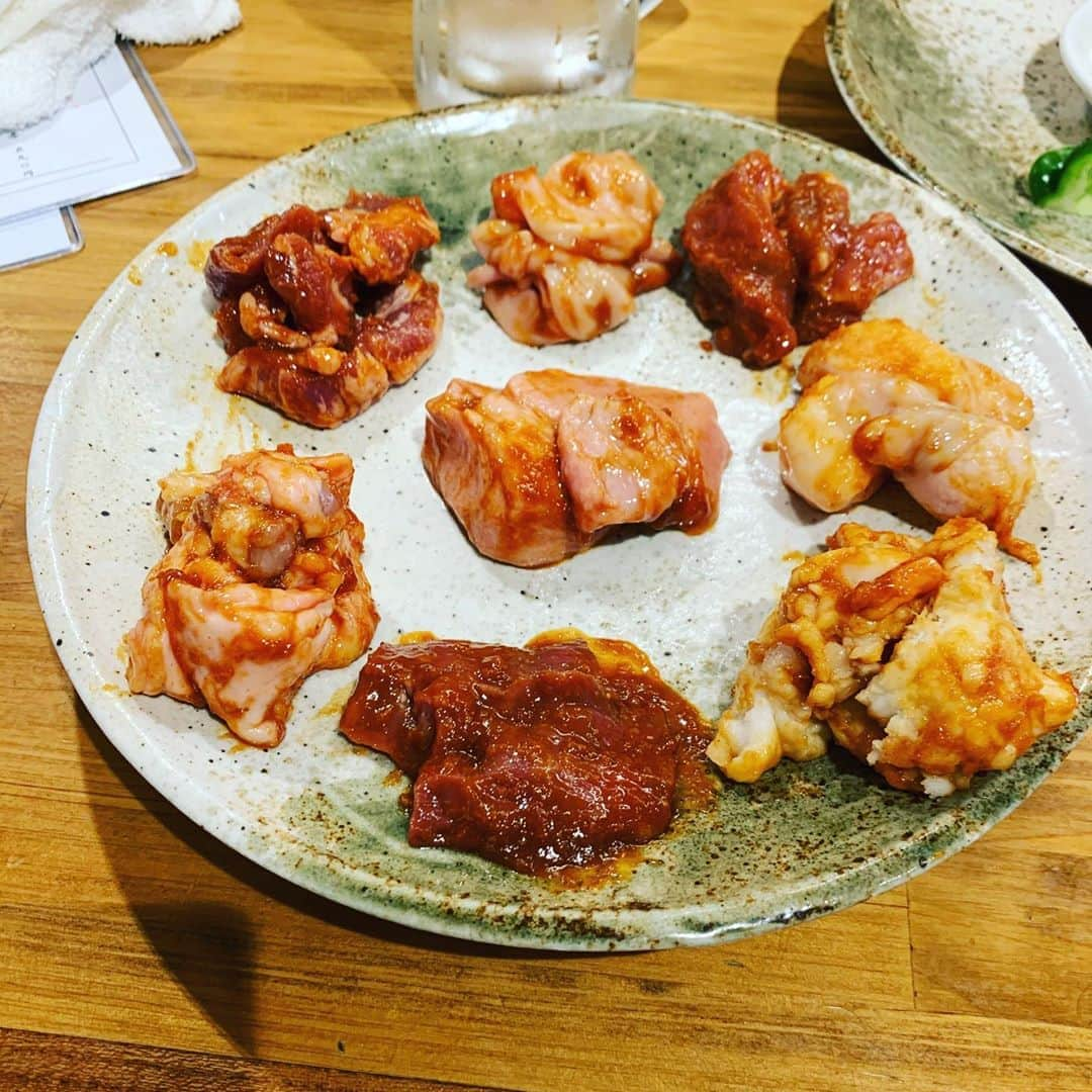 金村義明さんのインスタグラム写真 - (金村義明Instagram)「次男坊と焼肉！ からのいしはらさん！ 友達と飲みに行きよった！ 奥様のお土産持って帰って即寝やな！」8月13日 20時21分 - yoshiaki_kanemura