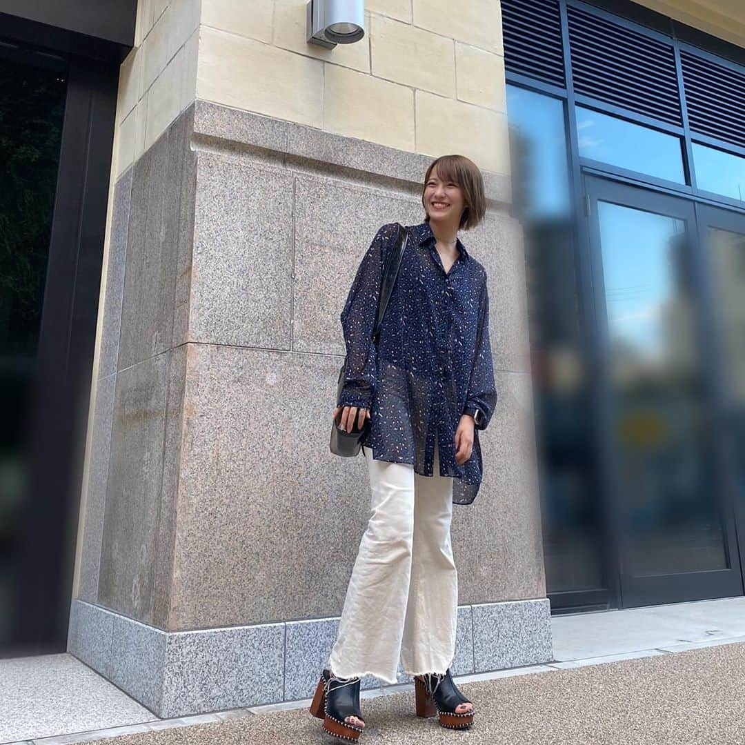 小嶋花梨さんのインスタグラム写真 - (小嶋花梨Instagram)「この間の全身バージョン🏷﻿ ﻿ ﻿ #rukahi #Bershka #EMODA #シアーシャツ」8月13日 20時13分 - nmb_kojima_48