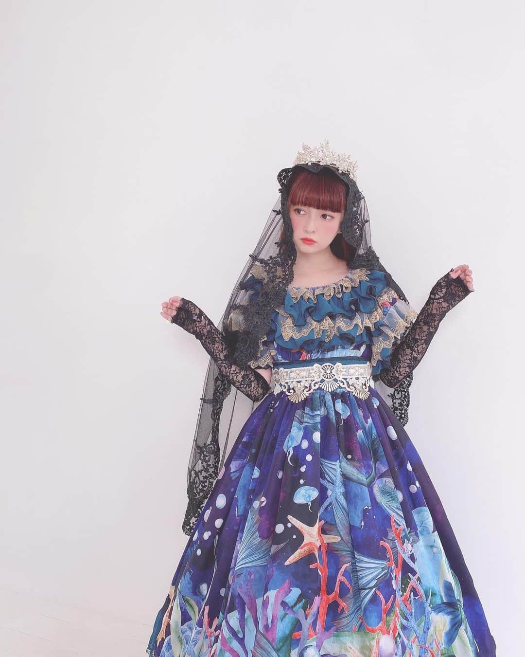 青木美沙子さんのインスタグラム写真 - (青木美沙子Instagram)「@triplefortune  さんの新作💓 色も柄もなかなかないので新鮮でカワイイです💓海のお姫様になった気分💓 #KERA撮影」8月13日 11時56分 - misakoaoki