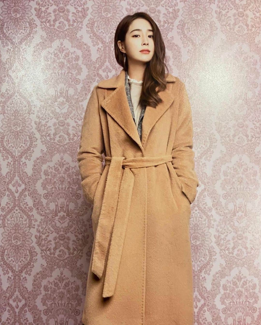 イ・ミンジョンさんのインスタグラム写真 - (イ・ミンジョンInstagram)「@chatelaine_korea F/W #샤트렌 #광고촬영 #fashion」8月13日 11時59分 - 216jung