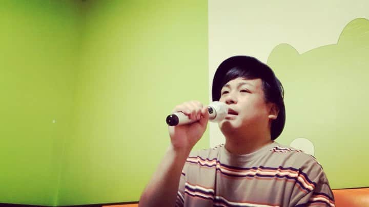 大野大輔のインスタグラム：「#1日1曲#58日目#neveryoungbeach#明るい未来」