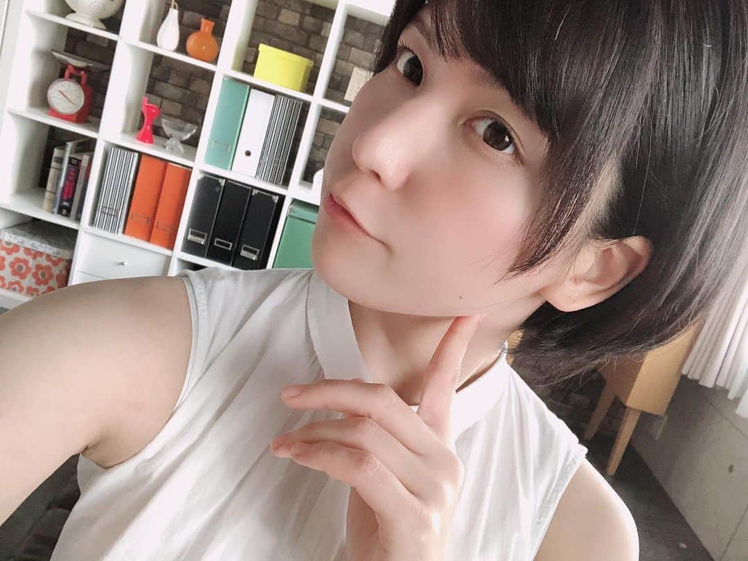 柏木あみのインスタグラム：「あわよくば、インスタもフォロワー数伸びないかな。 そしたら写真投稿ももう少し頑張れそうなのに、なーんてね。 そもそもギリギリの画像も載せられないから使い勝手が悪いんですよね、ここって(:3_ヽ)_」