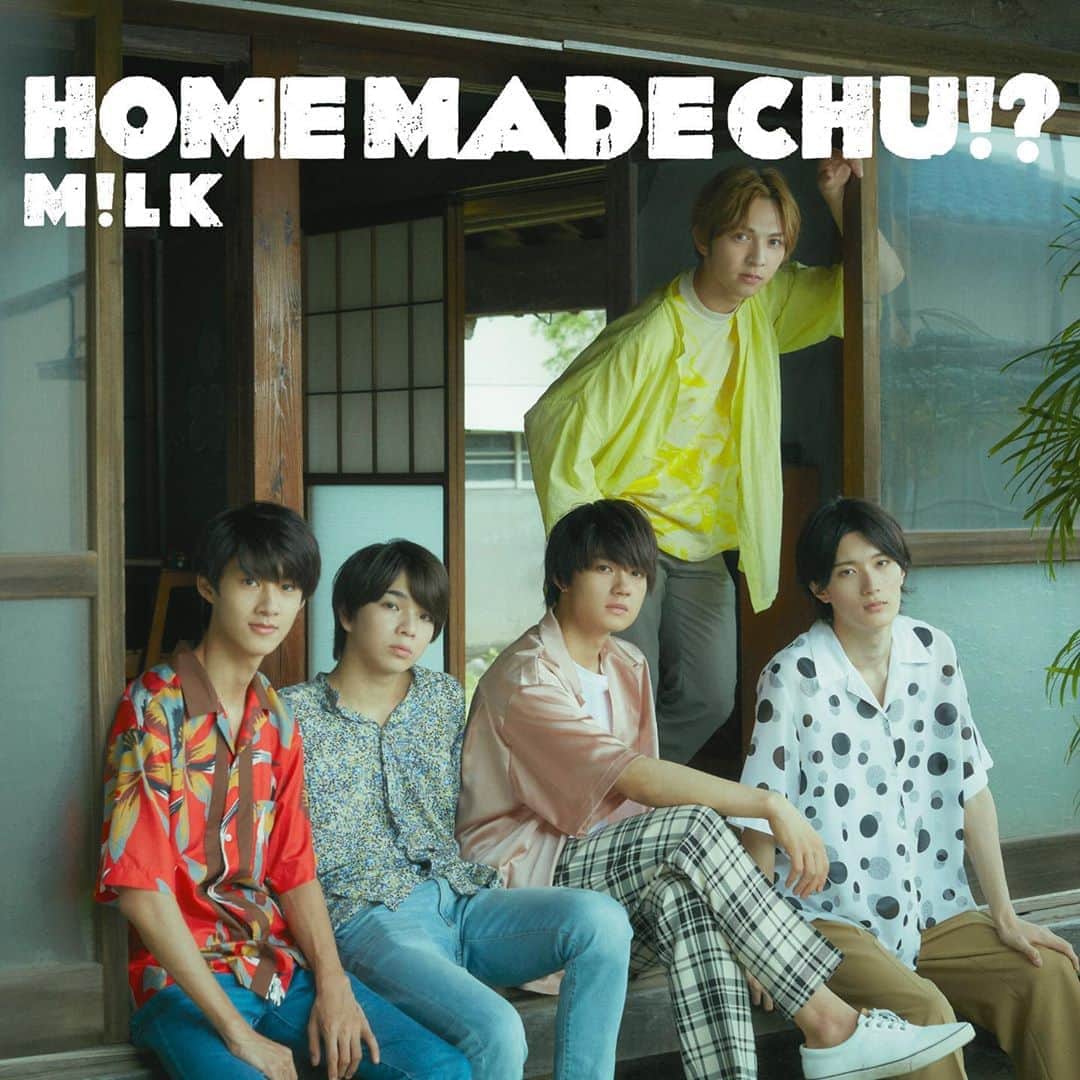 M!LKオフィシャルInstagramのインスタグラム：「💿通常盤ジャケ写💿  9/30(水)リリース4th AL「HOME MADE CHU!?」 収録内容&ジャケット写真解禁🏞✨  #MILK #HOMEMADECHU #HOME」