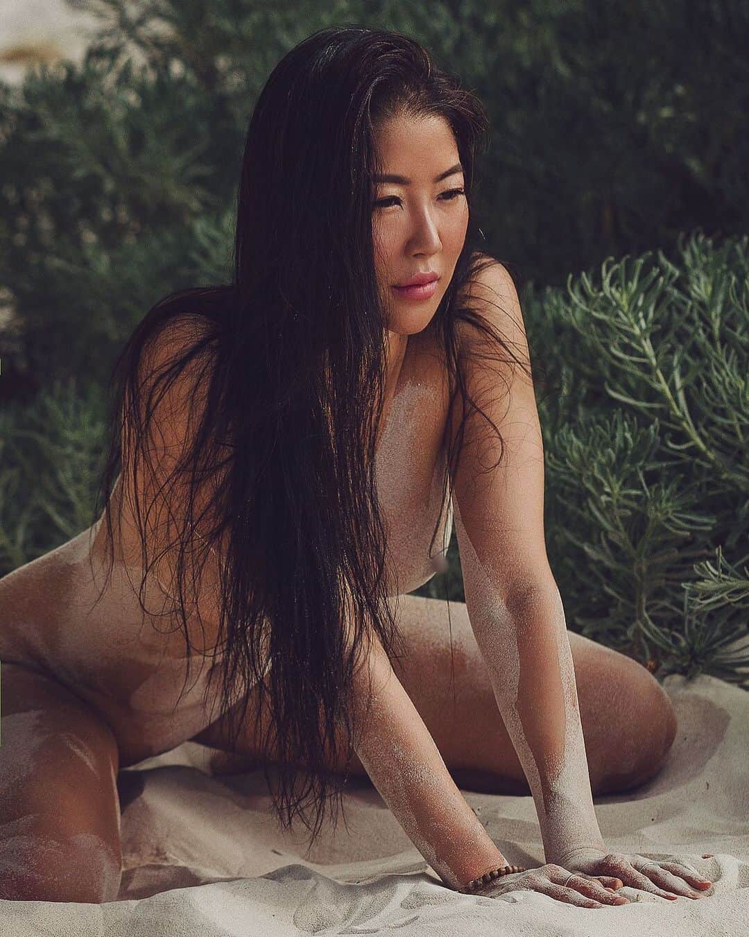 GODDESS OF LOVEのインスタグラム：「What if I were to tell you that you alone can change the world? What if you were the chosen one? When you heal yourself, clear your mind, and begin to dream purely, you do, in fact, change the world. What if your spiritual awakening could create the tipping point that shifts the collective human consciousness as a whole into a higher dimension where all humans thrive. There’s only one way to find out. The new paradigm is here. Are you ready? 📸 @cristianphotoart」