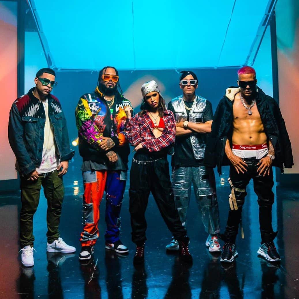 ヤンデルのインスタグラム：「@catalynamusic 🇵🇷 @niogarcia 🇵🇷 @juanka_problematik 🇵🇷 @brray 🇵🇷 #QCM2 “HASTA ABAJO LE DOY” 🏋🏻‍♂️」