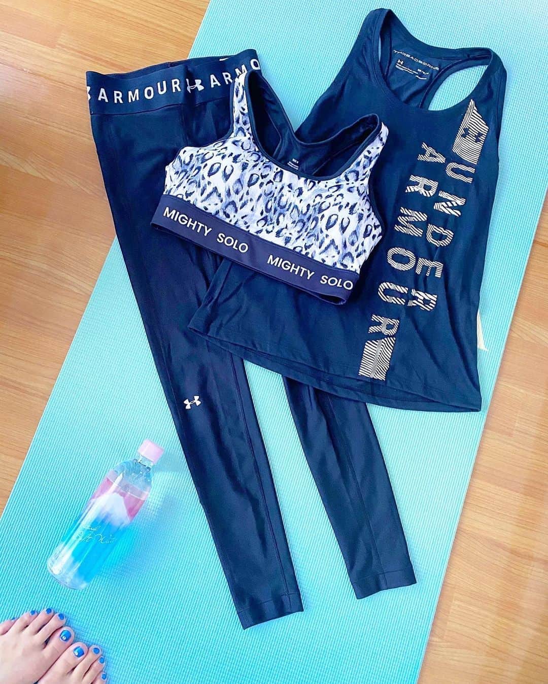五位渕のぞみさんのインスタグラム写真 - (五位渕のぞみInstagram)「💙#トレーニングウェア 💙 ✔️tops  #アンダーアーマー @underarmourjp @underarmour  ✔️bra #mightysolo  @mightysoloofficial ✔️pants #MYPROTEIN @myproteinjp @myproteinuk ⠀ ✔️yogamat #ekalosangeles #エカロサンゼルス @ekalosangelesjapan @ekalosangeles ⠀ ✔️ #プラズマ解離水 🥤✨ @plasma_kairisui @kairisui.plasma @plasmakairisui ㅤㅤㅤㅤㅤㅤㅤㅤㅤ ㅤㅤㅤㅤㅤㅤㅤㅤㅤ ————————————————————————  💙 mightysolo 💙 【15%off専用クーポンコード】non15　 (公式オンラインストアでのみ使用可) ●公式オンラインストア：https://mightysolo.com/ ————————————————————————ㅤㅤㅤ ㅤㅤㅤㅤㅤㅤㅤㅤㅤ ㅤㅤㅤㅤㅤㅤㅤㅤㅤ  ㅤㅤㅤㅤㅤㅤㅤㅤㅤ ㅤㅤㅤㅤㅤㅤㅤㅤㅤ  ㅤㅤㅤㅤㅤㅤㅤㅤㅤ ㅤㅤㅤㅤㅤㅤㅤㅤㅤ  ㅤㅤㅤㅤㅤㅤㅤㅤㅤ ㅤㅤㅤㅤㅤㅤㅤㅤㅤ  #IAmMightySolo #マイティソロ #mightysolo #workout #筋トレ女子 #トレーニング女子 #筋トレ #ダイエット #diet #プロテイン女子 #training #fitness #diet #fitnessgirl #다이어트 #sportswear #yoga #trainingwear #gymwear #runningwear #yogawear ‪#宅トレ #家トレ #自宅トレーニング #ヨガマット   ㅤㅤㅤㅤㅤㅤㅤㅤㅤ 💙ダイエットアカウント @nonnon0319diet  （こちらも気軽にfollowお願いします🙇‍♀️✨）」8月13日 13時44分 - nonnon0319