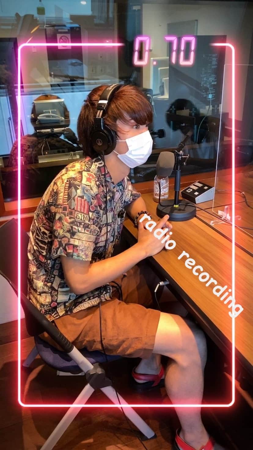 のインスタグラム：「radio recording」